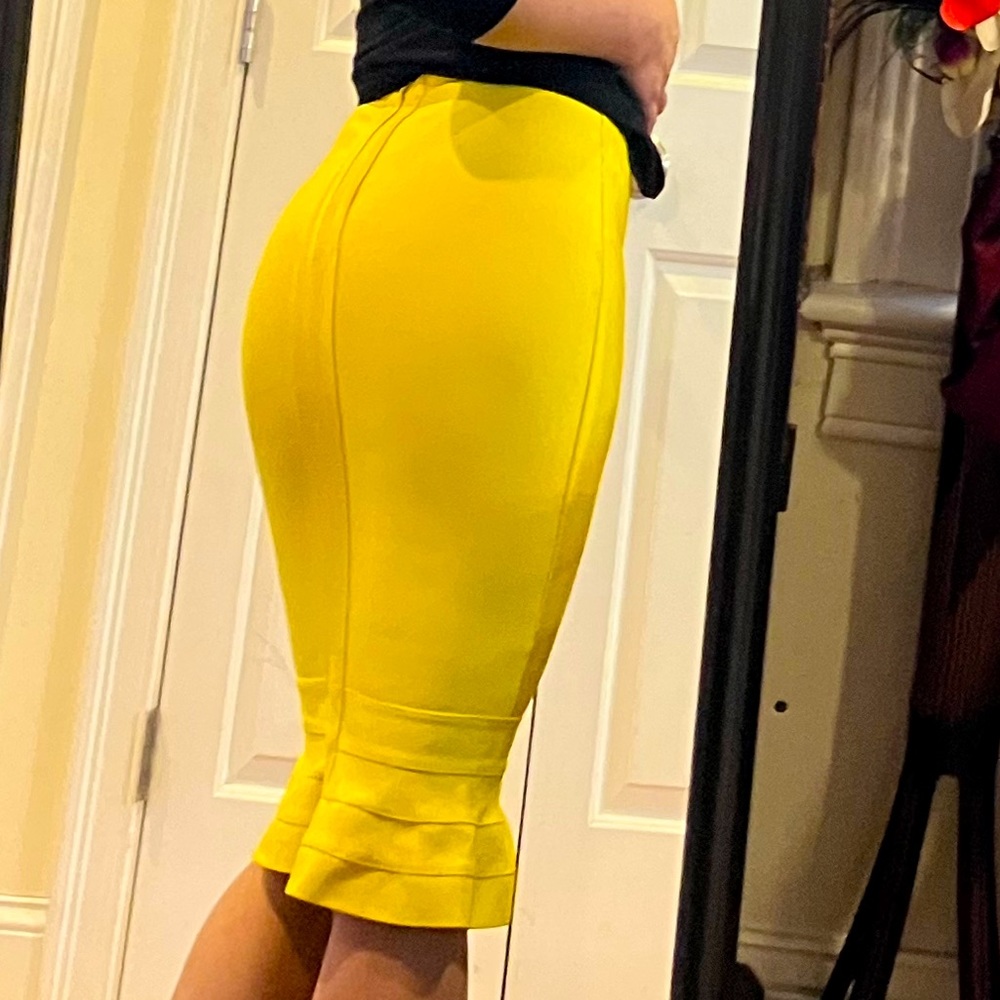 Women skirt